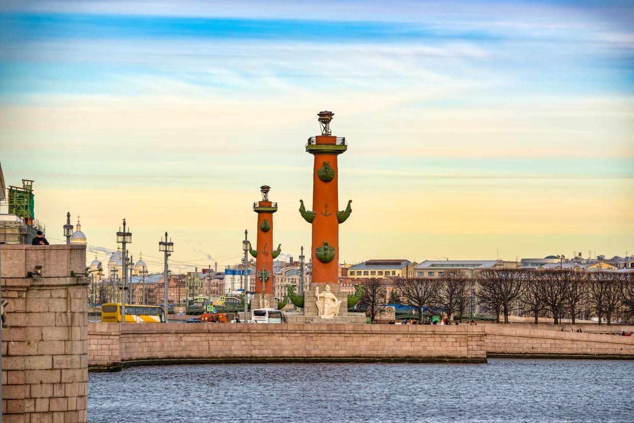 Ростральные колонны