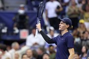 На US Open творится дичь с болельщиками. Синнера чуть не ограбили прямо на корте