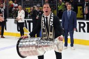 Тренер «Каролины» 26 лет в одном клубе. Его чемпионство — награда за лояльность