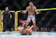 UFC 329: Макгрегор проиграл! Конор получил травму на первой же минуте. LIVE