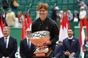 Синнер — новый чемпион Монте-Карло! Победил Алькараса и снова стал первой ракеткой мира