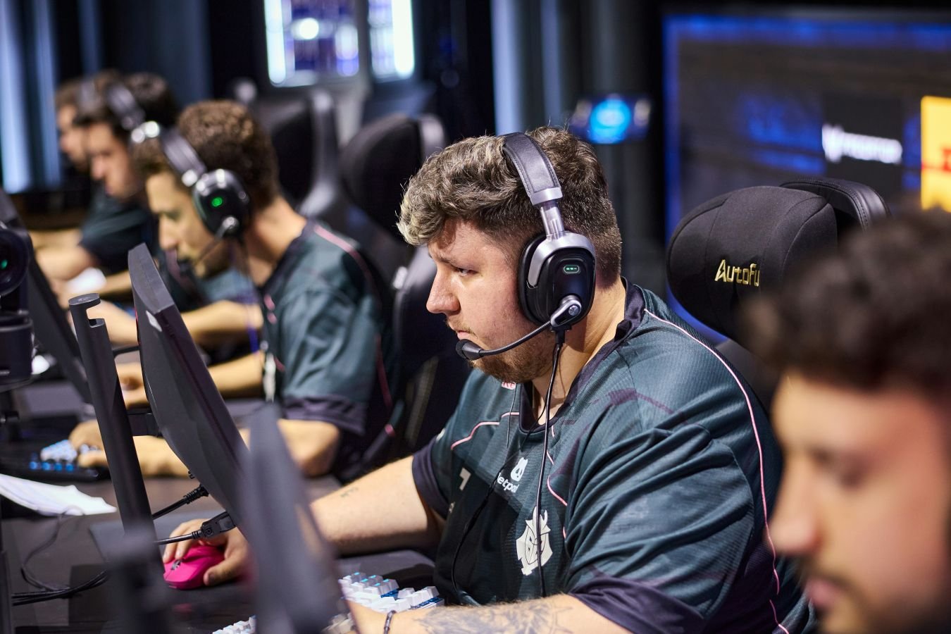 HeavyGod получил трейдбан прямо во время матча G2 — Spirit на мэйджоре - championat.ru