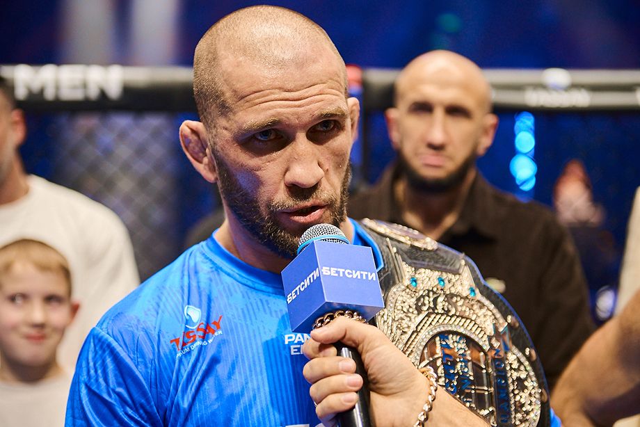 Александр Сарнавский