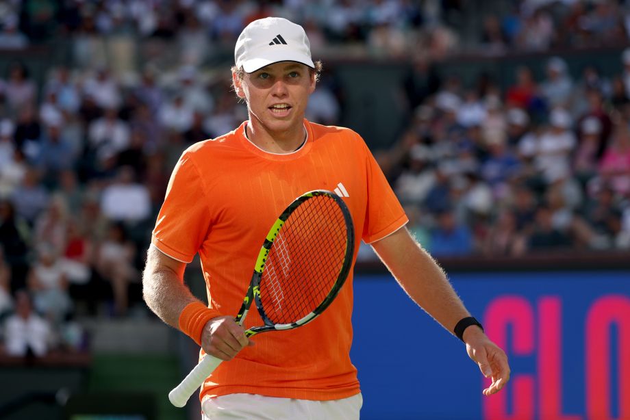 Алекс Михельсен