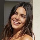 <a href="https://www.instagram.com/kendalljenner/?hl=ru">Кендалл Дженнер</a>