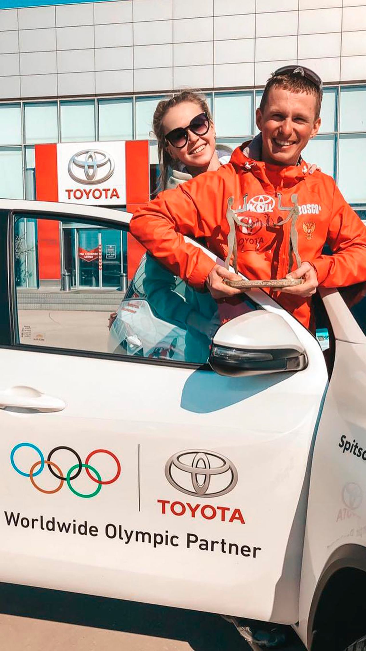 Лыжник Денис Спицов после Олимпиады-2018 стал победителем конкурса Toyota Challenge Сup и получил ключи от именной Toyota Fortuner.