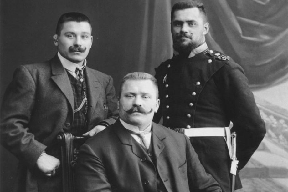 Иван Поддубный с братьями