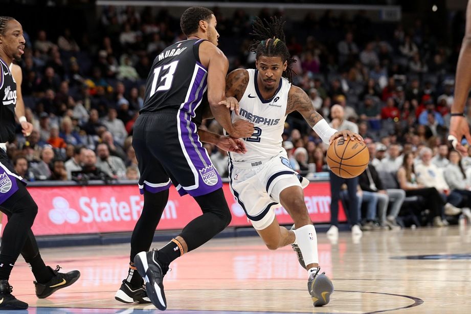 Джа Морант (с мячом), сезон-2024/2025