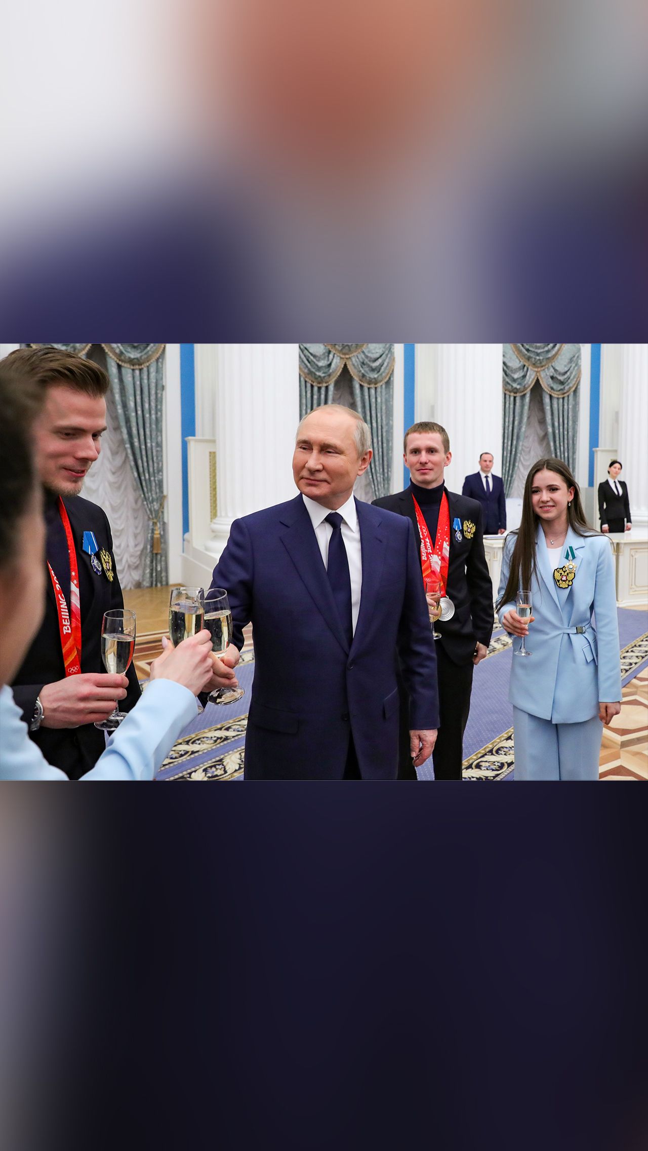 «Главное — это ваш труд, талант, целеустремлённость. Вас и ваших тренеров. Вот кто герои этого события. Для страны и для каждого гражданина России важны ваши успехи», — обратился Путин к спортсменам.
