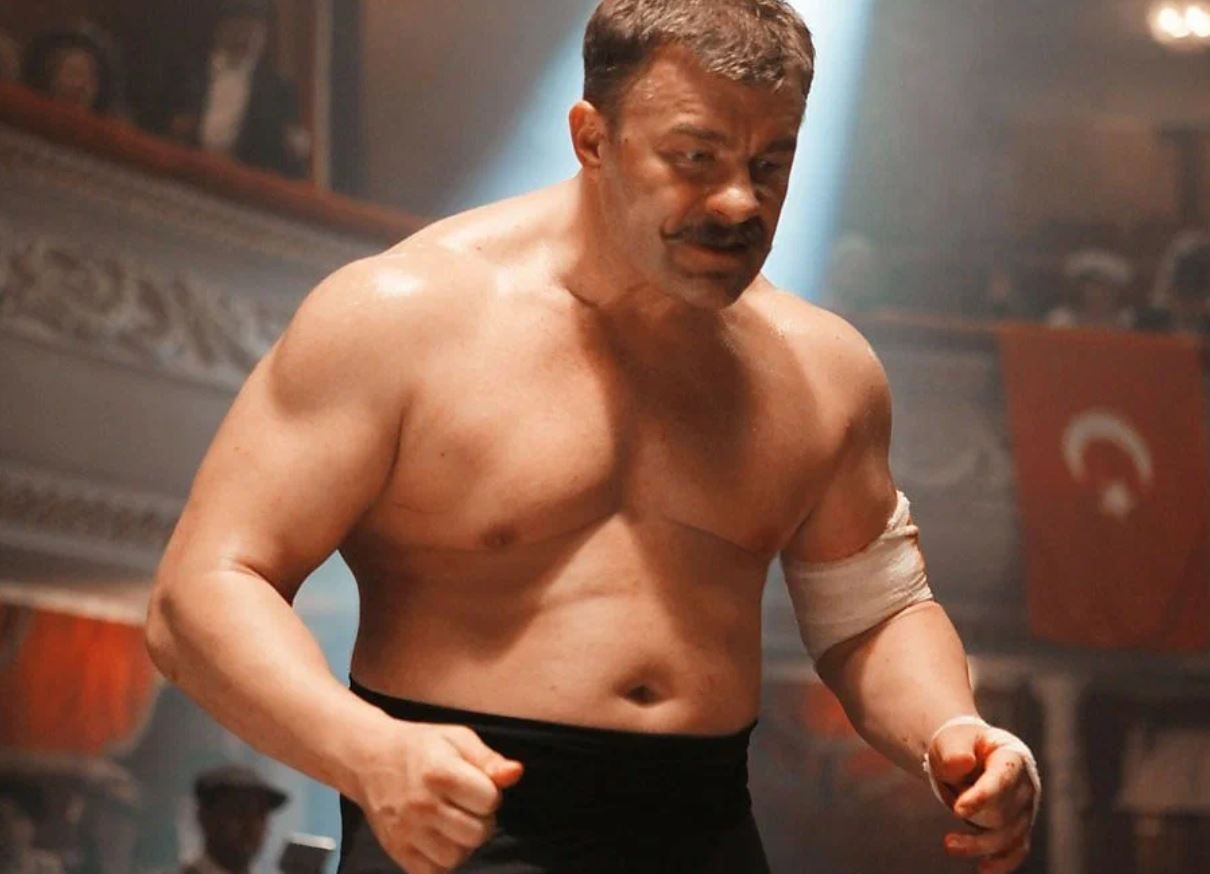 Михаил Пореченков в роли Ивана Поддубного 