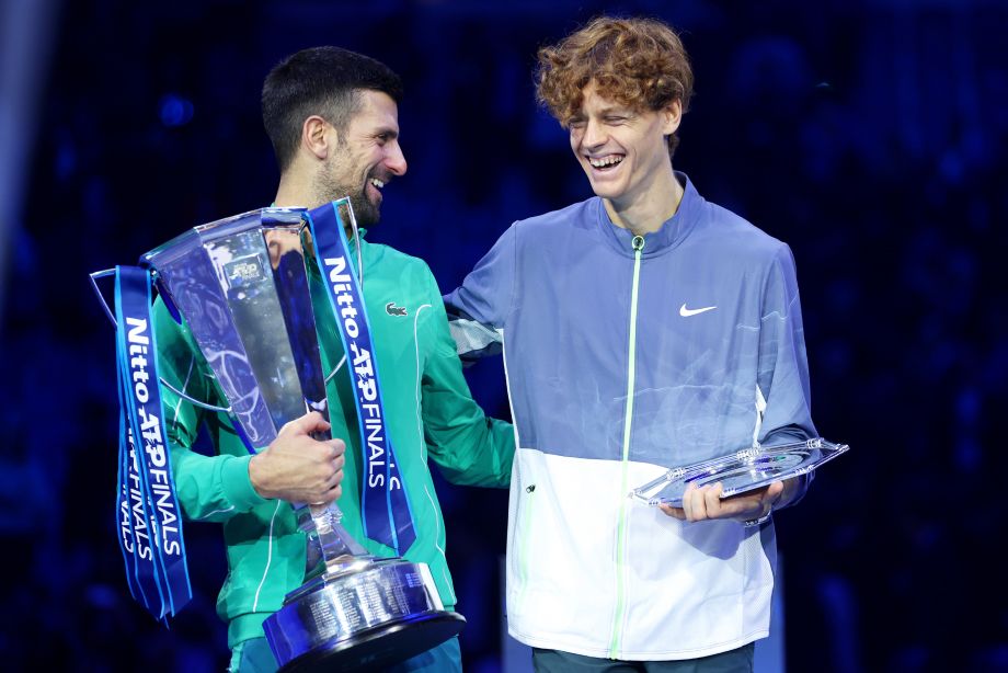 Новак Джокович и Янник Синнер после финала Итогового чемпионата ATP — 2023 в Турине Новак Джокович и Янник Синнер после финала Итогового чемпионата ATP — 2023 в Турине