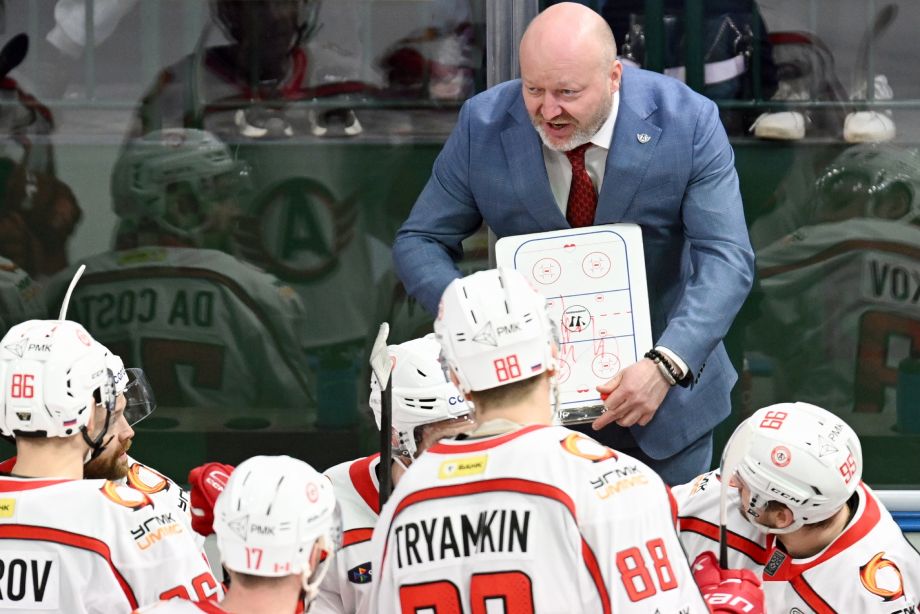 Как Николай Заварухин интегрирует Спронга в свои схемы?