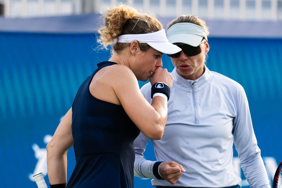 Лаура Зигемунд и Вера Звонарёва