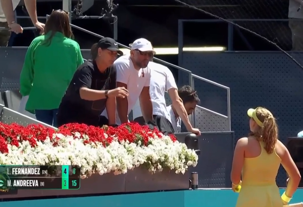 Мирра Андреева с командой