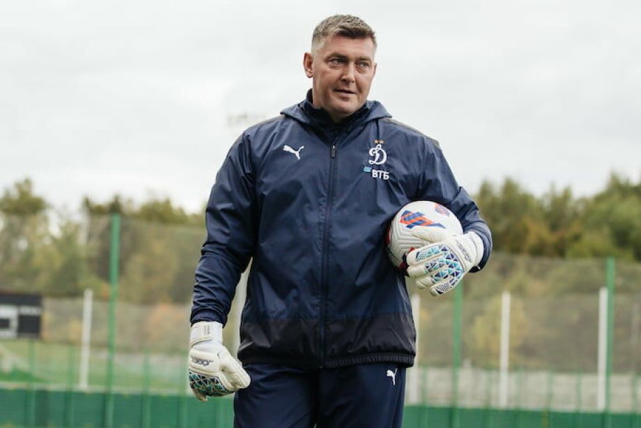 Дмитрий Изотов