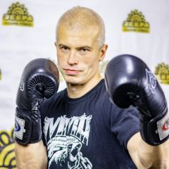 Юрий Романов