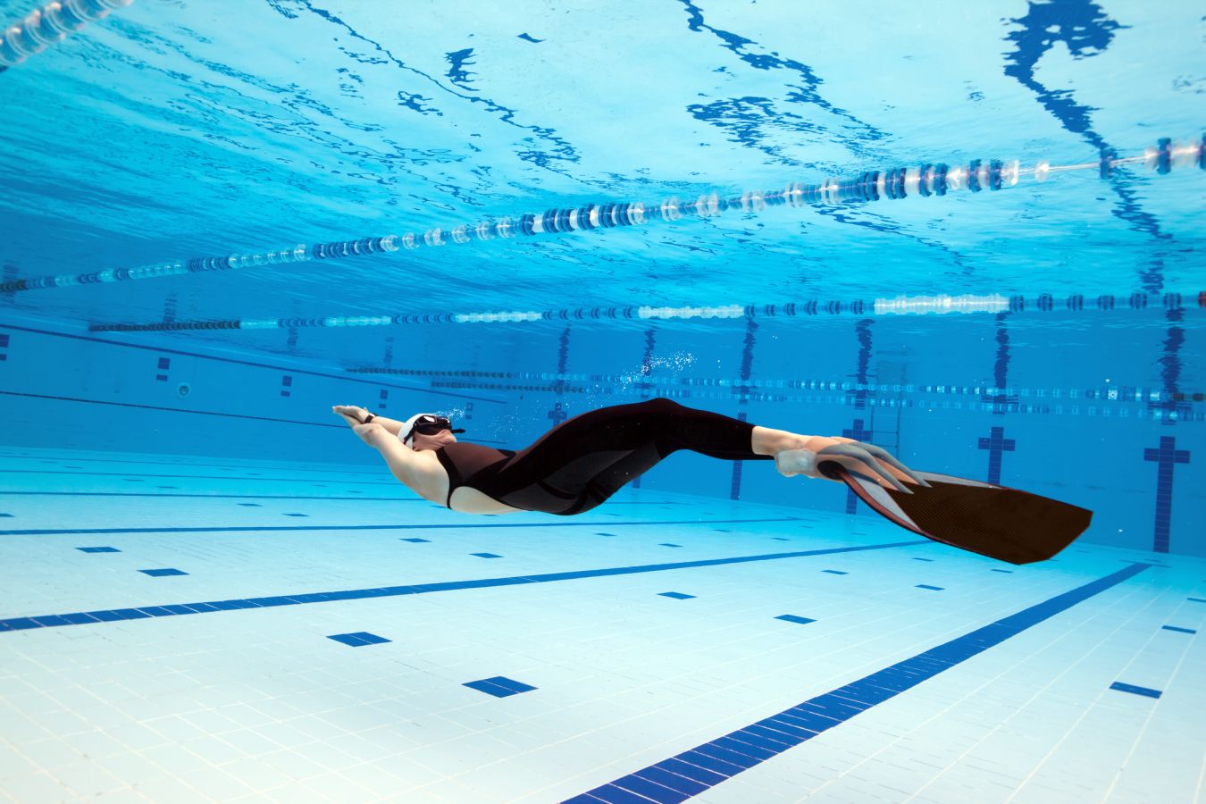 Как выбрать ласты для плавания в бассейне, на море