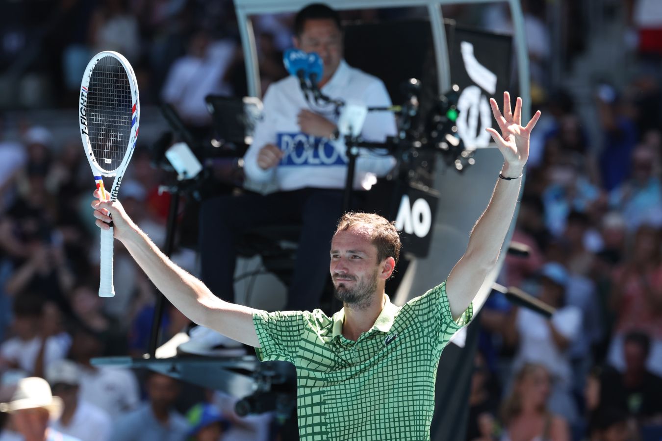 Медведев — после второго круга АО