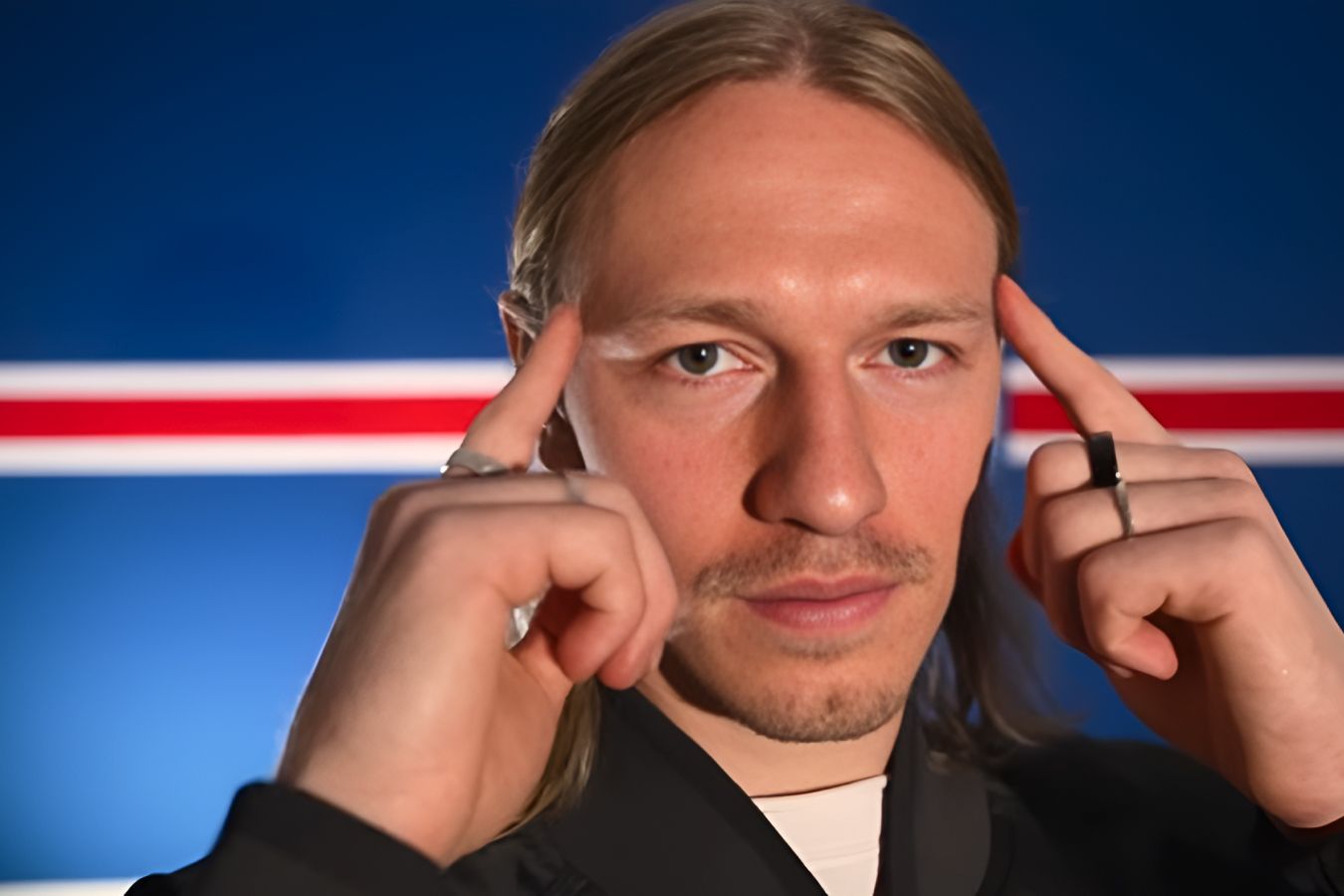 Матвей Сафонов