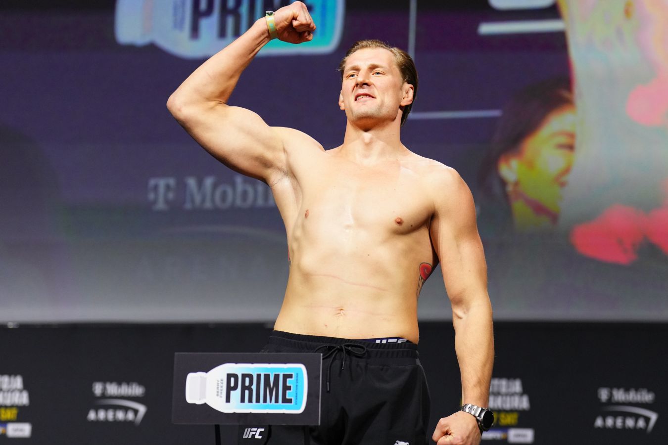UFC 328: Александр Волков — Вальдо Кортес-Акоста