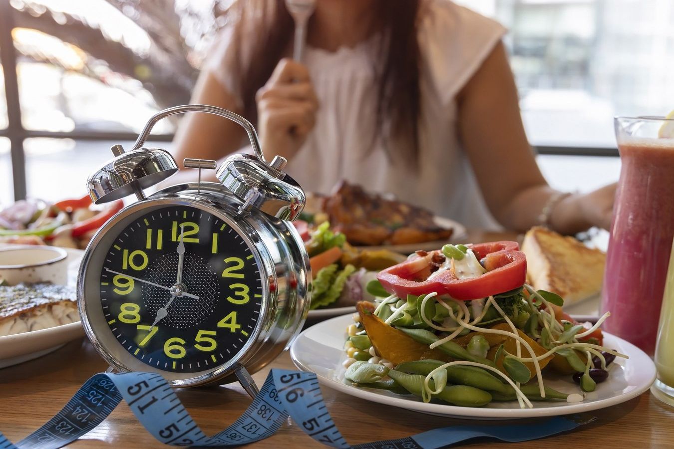 Правило 12 часов — как оно продлевает жизнь?