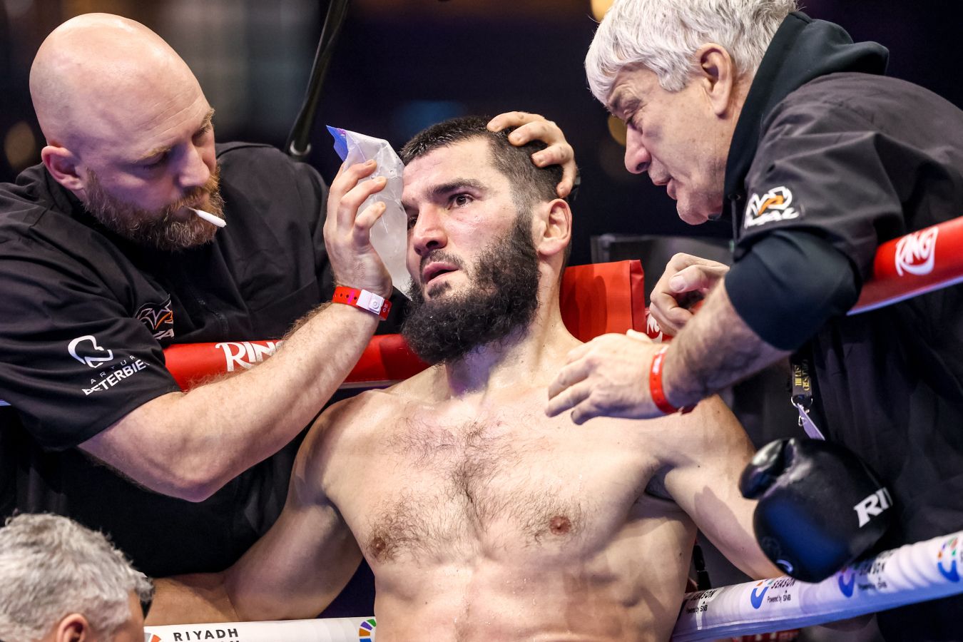 Артур Бетербиев