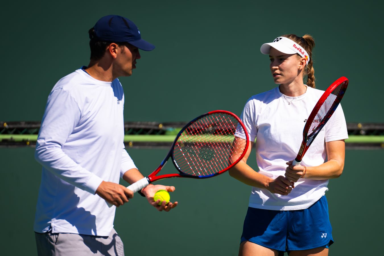 Со скандального тренера Рыбакиной сняли бан