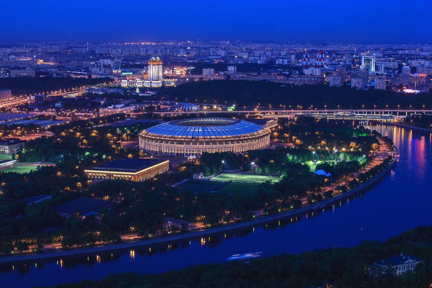 «Лужникам» — 70 лет!