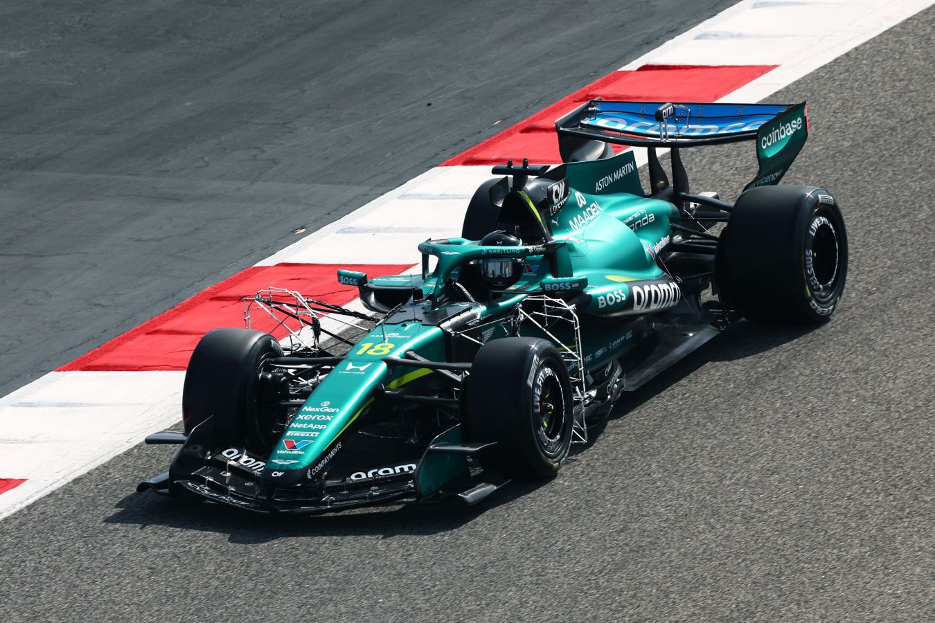 5 причин жуткого старта «Астон Мартин»