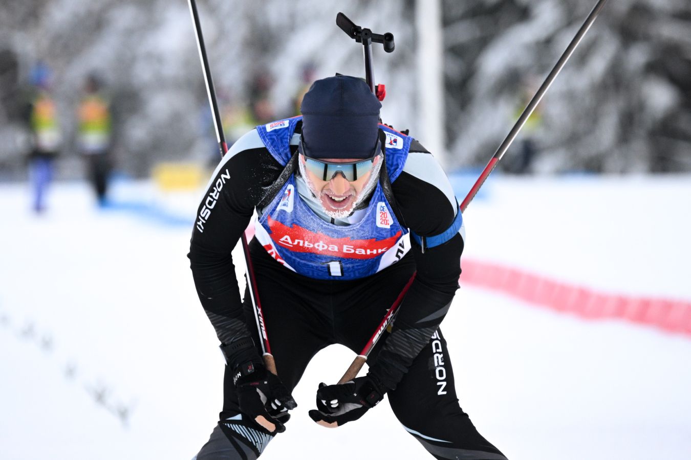 Белорус Смольский обыграл всю сборную России