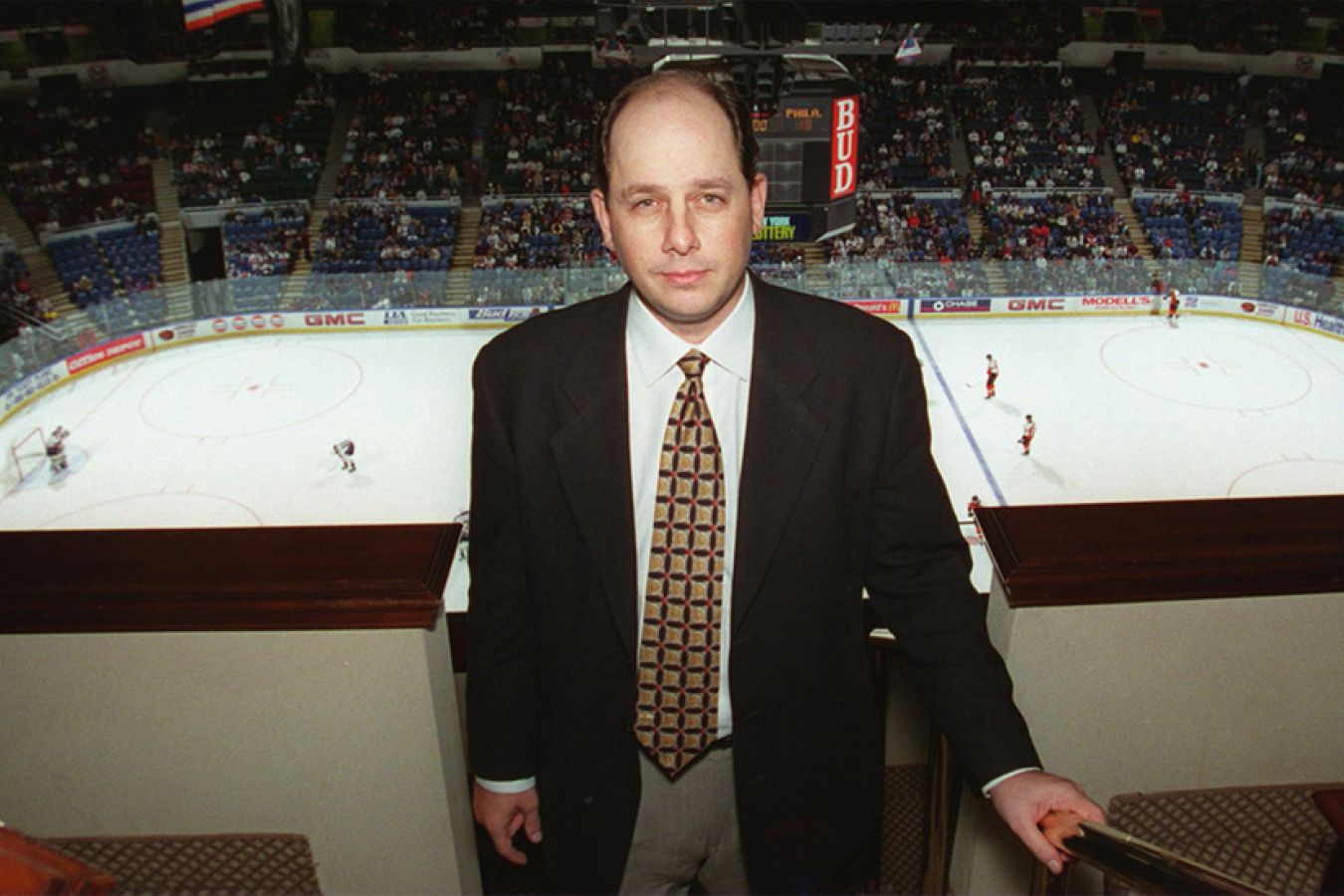 Мошенник владел командой НХЛ четыре месяца