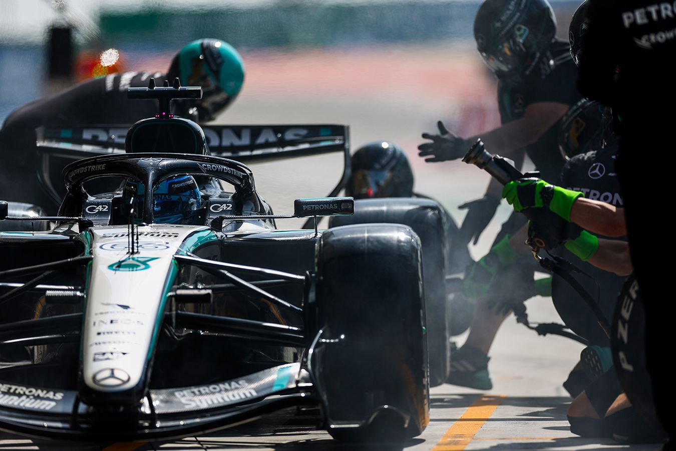 Итоги первых тестов Ф-1 в Бахрейне