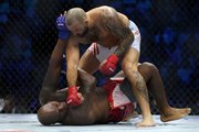 Главный безумец UFC снова выиграл! Хокит избил любимца Трампа