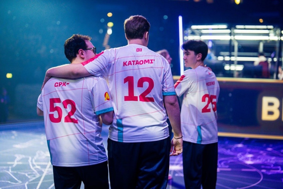 BetBoom Team в двух шагах от кубка: расписание 1/4 финала Esports World Cup 2026 по Dota 2 - championat.ru