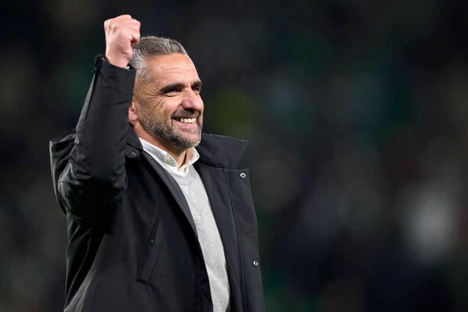 Игровой момент матча