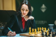 Победа вывела россиянку в лидеры Турнира претендентов – 2026. Как Лагно одолела Горячкину?
