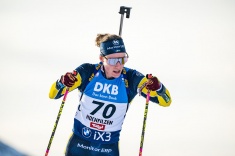 Ханна Эберг на финише эстафеты Хохфильцена