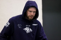 Кузнецов востребован в КХЛ и после провала в «Мета