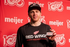 Кейн стал лучшим американским бомбардиром в НХЛ