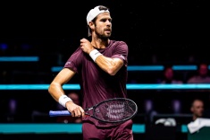 Карен Хачанов