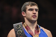 Давид Суров