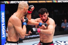 Друг Перейры избил Бекоева в кровавом поединке