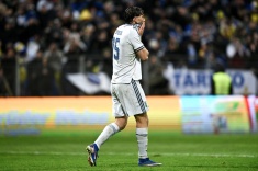 Кто из чемпионов мира пропускал два и более ЧМ