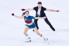 В фигурке опять полыхает