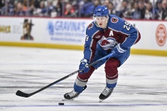 Натан Маккиннон