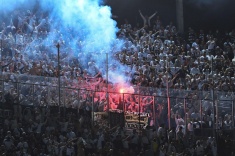 Фанаты «Айнтрахта» разгромили стадион «Камп Ноу»