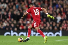 Гакпо побежал в атаку с бутсой в руке. Фантастика!