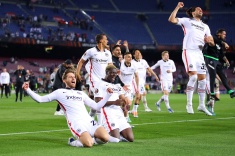 Как «Айнтрахт» с фанатами уничтожили «Барсу»