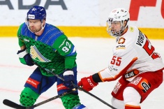 «Салават» обыграл «Автомобилист»