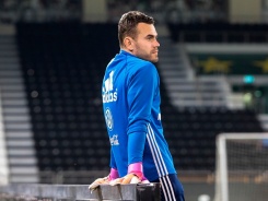 Акинфеев вновь пропустит, но теперь в футболке сборной России